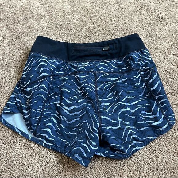 Athleta Girl's Small (7) Workout Shorts. - Picture 1 of 5